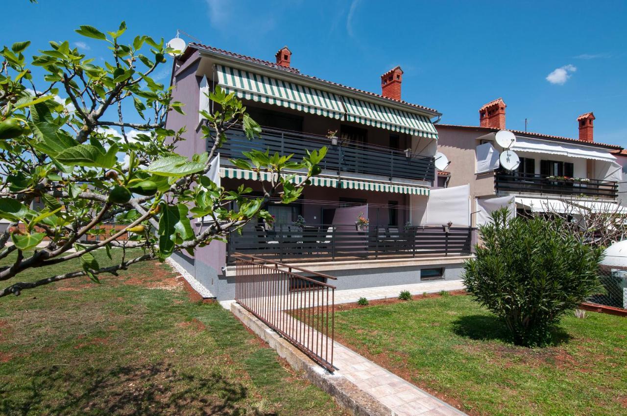 Apartments Kajfes Fazana Exterior photo